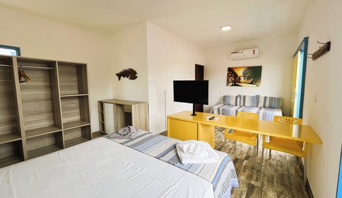 Quarto Quádruplo Com Vista