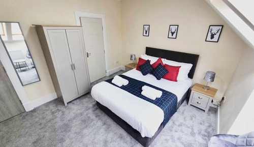 Standard Double Room, Ensuite, City View (3rd Floor Bedroom 2)