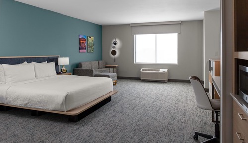Suite, 1 Bedroom (Mobility Accessible, Roll-In Shower)