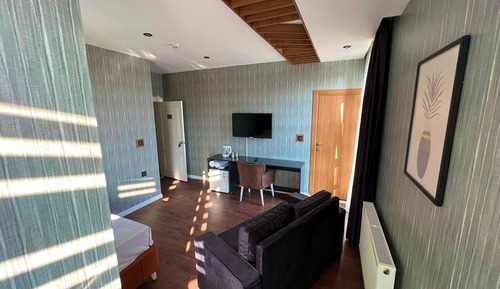 Premium Room