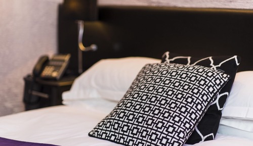 Double or Twin Room, Ensuite (with Shower)