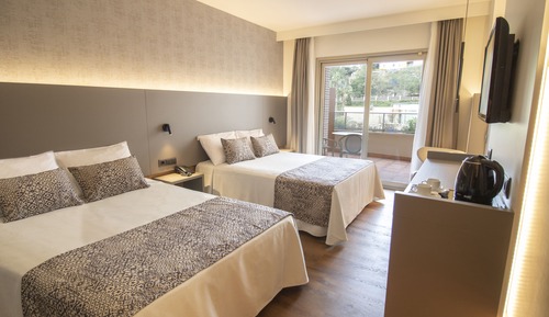Triple Room, Pool View