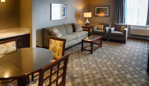 Suite, 1 King Bed, Non Smoking, City View