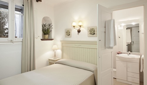 Economy Double or Twin Room