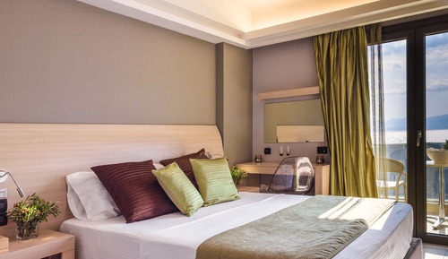 Classic Room, Partial Sea View