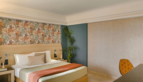 Honeymoon Suite, Multiple Beds, Jetted Tub