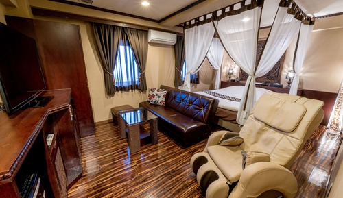 Deluxe King Room, Non Smoking, Free All you can drink Alcohol and Light Meal