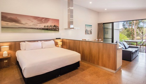 One Bed King 'Accessible' Chalet