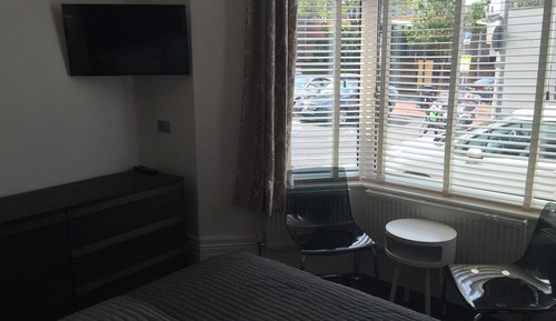 Deluxe Room, 1 King Bed