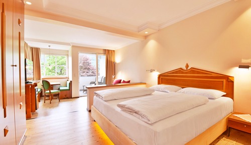 Junior Suite, Balcony, Lake View