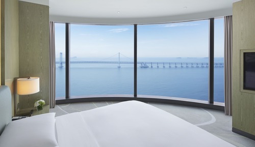 Grand, Suite, 1 King Bed
