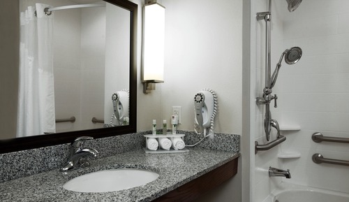 Room, 2 Queen Beds, Accessible Bathtub, Non Smoking (Comm, Mobil, Access Tub)