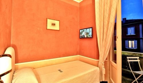 Basic Triple Room, City View