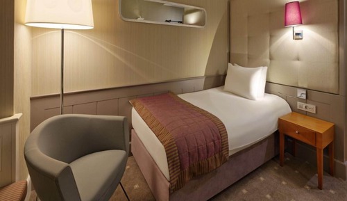 Deluxe Single Room