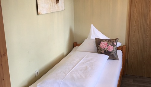 Classic Single Room