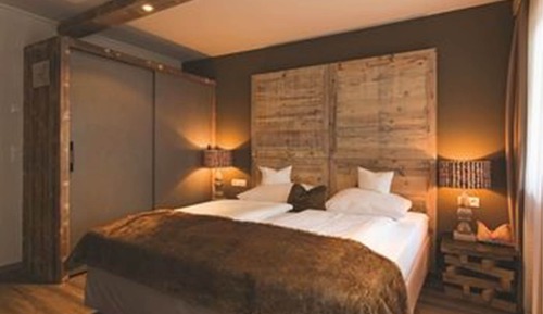 Family Room, Balcony