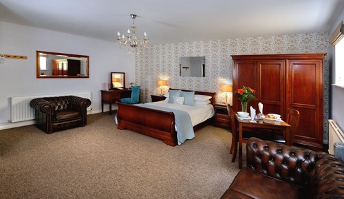Superior Apartment, Ensuite (Hillview Sleeps 2)