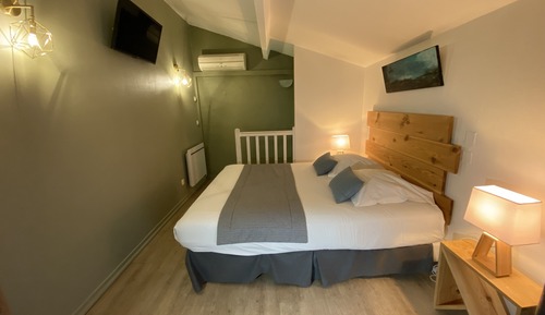 Duplex Double Suite, Hot Tub