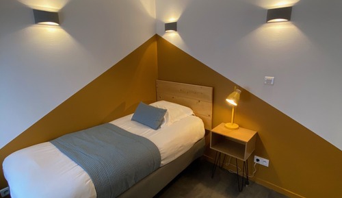 Single Room, Private Bathroom, Courtyard View (Balnéothérapie)
