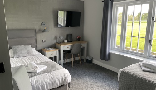 Deluxe Twin Room (Disabled facilities)