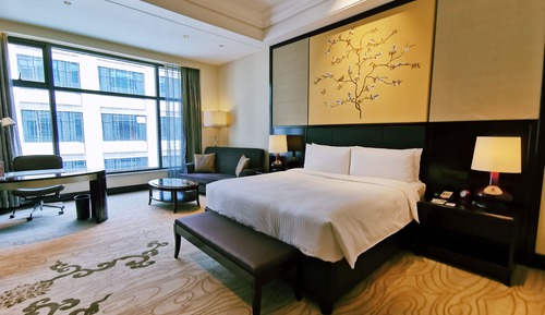 Deluxe Room, 1 King Bed
