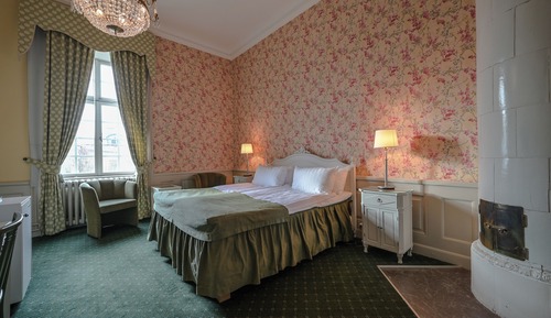 Double Room Mansion