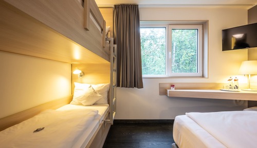 Standard Quadruple Room