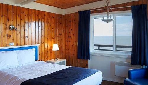 Renovated Superior Room, 1 Queen Bed, Balcony, Ocean View