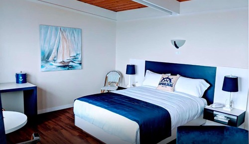 Room, 1 Queen Bed, Partial Sea View