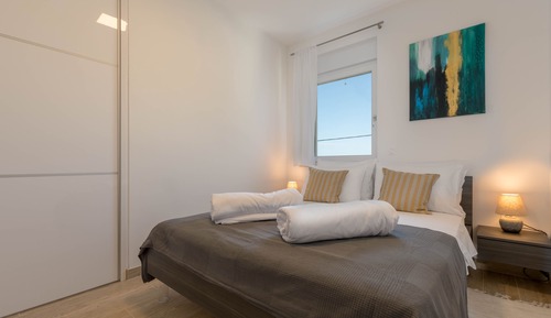 Deluxe Apartment 2