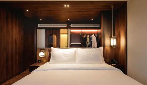 Executive Suite