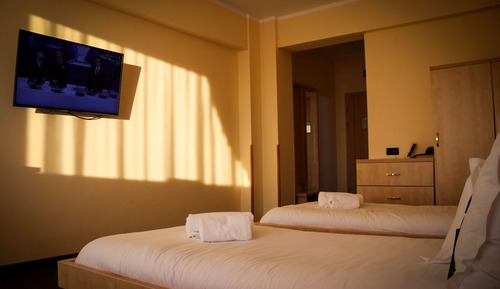 City Twin Room, 2 Twin Beds, Balcony, City View