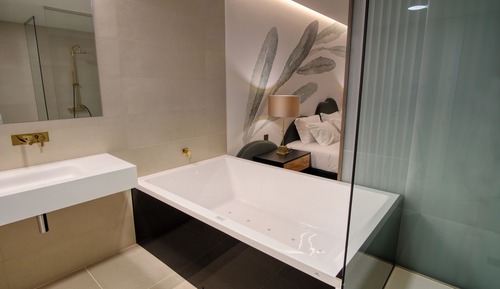 Junior Studio Suite