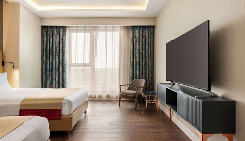 Deluxe Room, 2 Twin Beds, Smoking