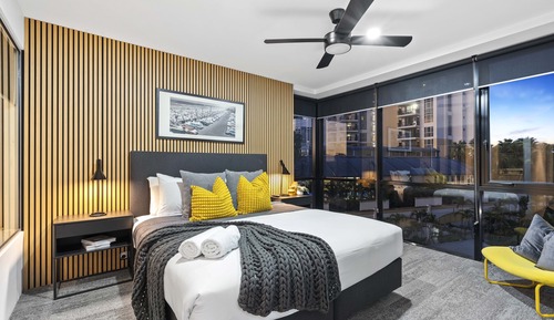 Deluxe 3 Bedroom 2 Bathroom Low Floor Apartment