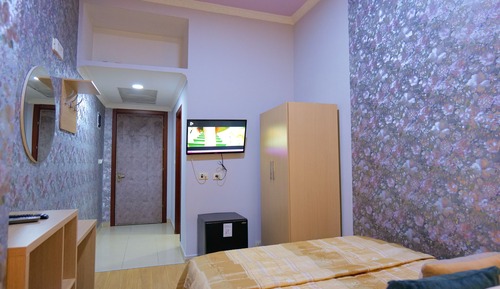Single Room, Balcony