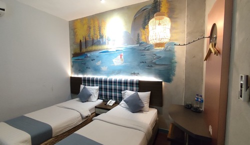 Deluxe Twin Bed room