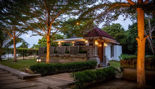 Anggrek Garden Villa