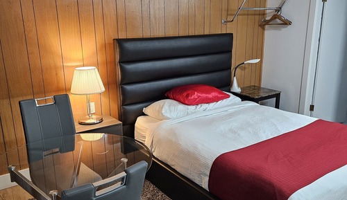 Deluxe Single Room