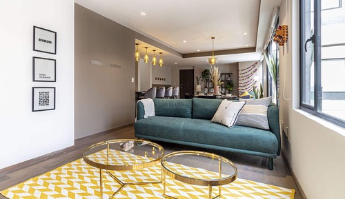 Deluxe Apartment