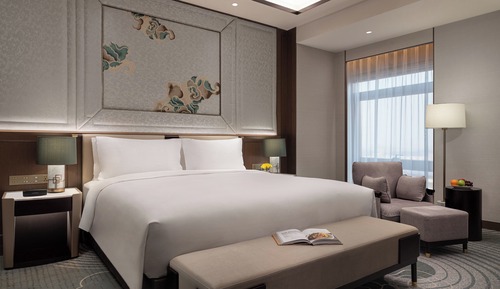 Luxury Room, 1 King Bed (Club Millésime Access)