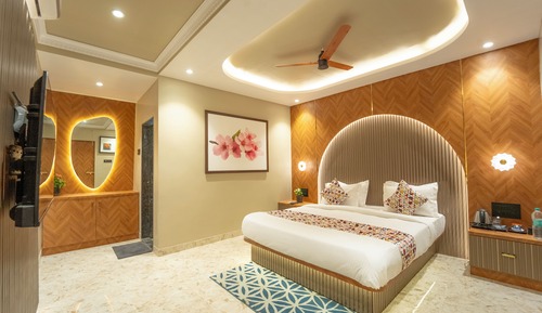 Superior Room, 1 King Bed