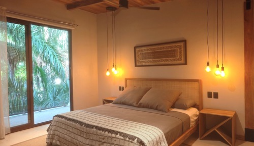 Luxury Room, 1 King Bed, Balcony
