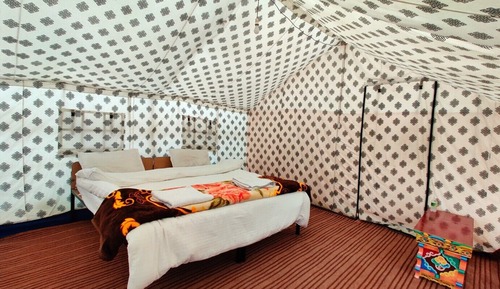 Deluxe Tent