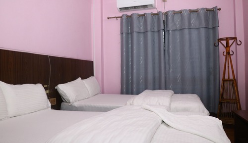 Deluxe Quadruple Room