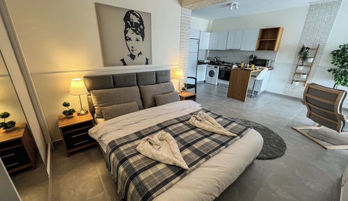 Elite Studio Suite