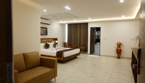 Royal Room