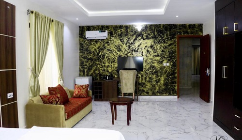 Premium Room