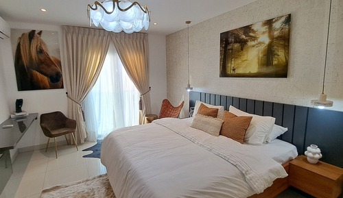 Deluxe Suite