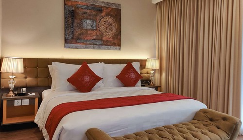 Suite, 1 King Bed, Non Smoking